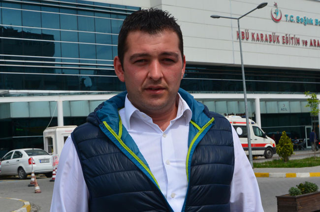 ELAZIĞSPOR’LU TOM’UN UÇAN TEKMESİ SONUCU YARALANAN GÜVENLİKÇİ:ÇOLUK ÇOCUĞUMA KEPAZE OLDUM