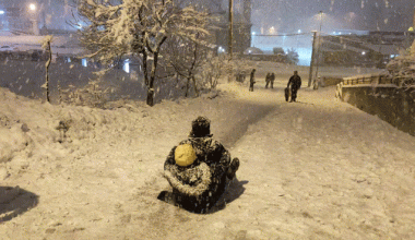 KARABÜK’TE KAR YAĞIŞI ETKİLİ OLUYOR