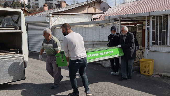 OĞLUNUN ULAŞAMADIĞI BABA ÖLÜ BULUNDU