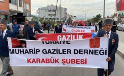 GAZİLER GÜNÜ NEDENİYLE GURUR YÜRÜYÜŞÜ DÜZENLENDİ