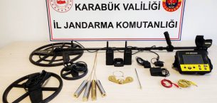 DEFİNE ARAYAN 5 KİŞİ SUÇÜSTÜ YAKALANDI