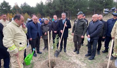 KARABÜK’TE 6 BİN 300 FİDAN TOPRAKLA BULUŞTU