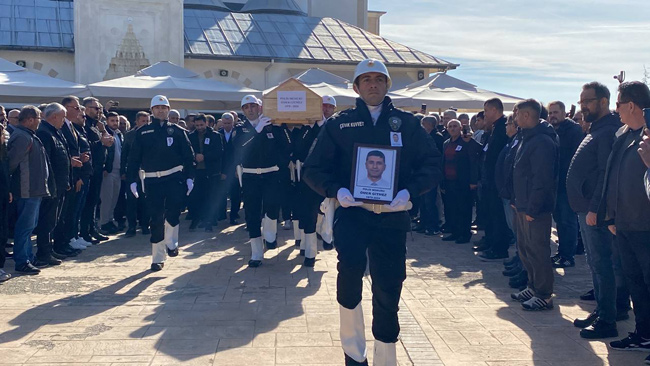 POLİS MEMURU ÖMER GİTMEZ, SON YOLCULUĞUNA UĞURLANDI